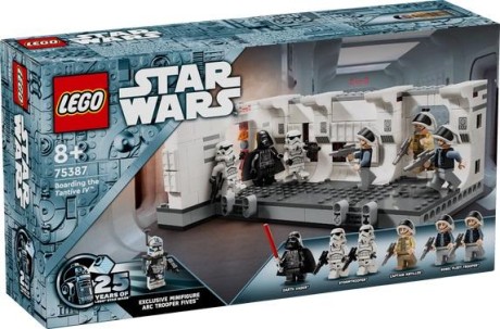 Przejdź do produktu LEGO(R) STAR WARS 75387 Wejście na pokład statku...
