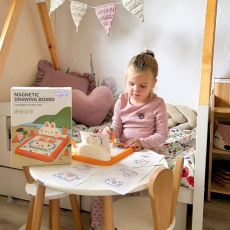 Przejdź do produktu Tablica Magnetyczna WOOPIE Montessori z Motywem Królika i Marchewki do Rysowania