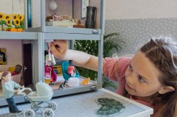 I-60102200-60305900-60209200-60605000-60807700-Lundby-lighting-flick-the-switch-3-.jpg