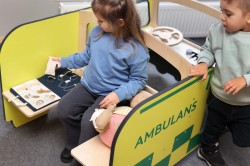 I-12161000-Ambulance-5.jpg