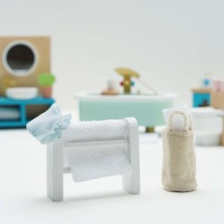 ME060C-daisylane-bathroom-towel-rail-laundry-basket-and-shower-cap.jpg