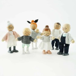 P053-my-doll-family-in-line.jpg