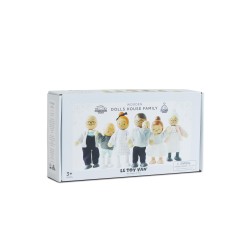 P053-dolly-family-packaging-1.jpg