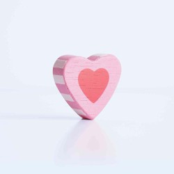 TV283-3-Tier-CakeStand-heart-biscuit.jpg