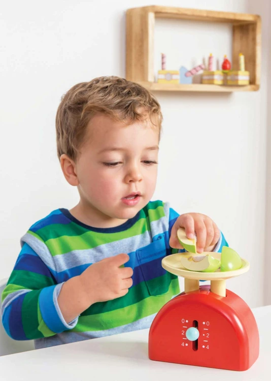 TV289-Weighing-Scales-Red-Wooden-Toy-Boy.jpg