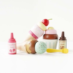 TV310-carlos-gelato-accessories-lined-up-2022.jpg