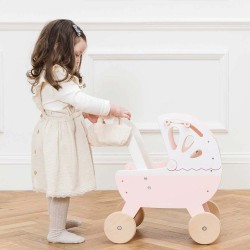 TV322-sweet-dreams-pram-child-placing-baby-bag-ont-handle.jpg