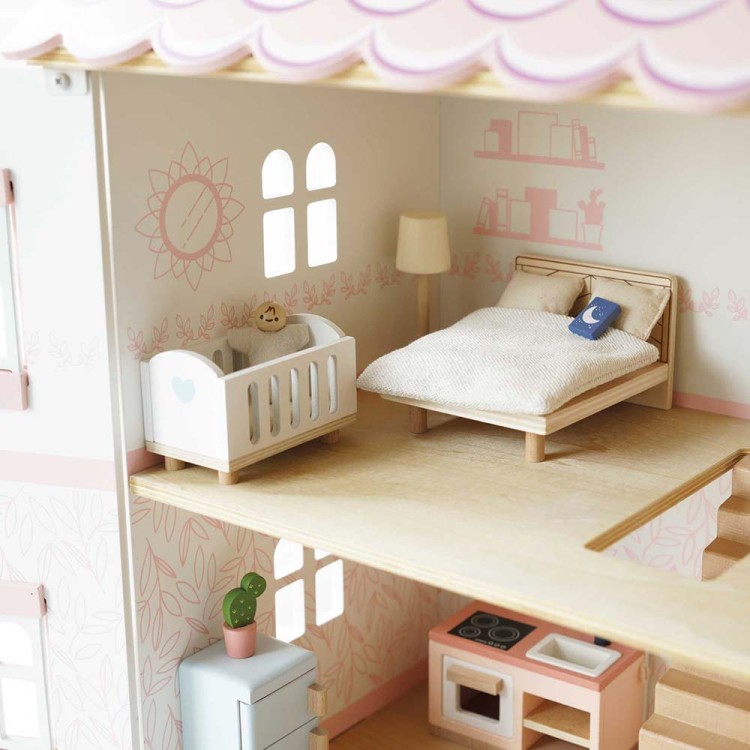 ME040-starter-furniture-set-bed-and-baby-inside-sophies-house.jpg