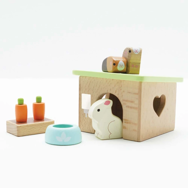ME045-bunny-and-guinea-drinking-from-feeder.jpg