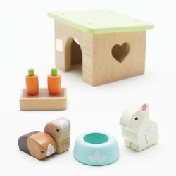 ME045-bunny-and-guinea-eating-from-food-bowl.jpg