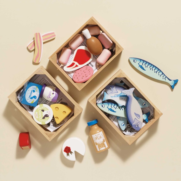 TV184-TV185-TV189-fish-meat-dairy-yogurt-milk-roelplay-playfood-food-crates-market-shop-wooden-toy.jpg