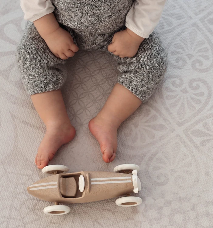 2-wooden-car-toy-grand-prixrracing-car-in-light-brown.jpg