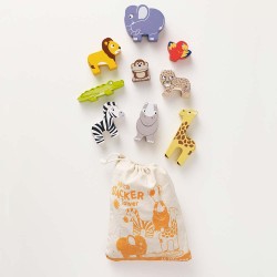 PL117-africa-stacker-2021-animals-popping-out-of-bag.jpg