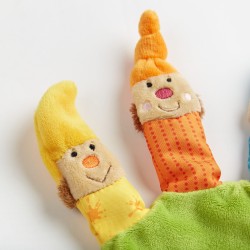 6846e5c4cf20f-finger-puppet-glove-dwarfs.jpeg
