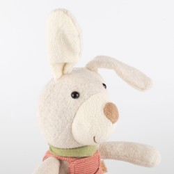 6846e973bbf27-dungarees-cuddling-rabbit-red.jpeg