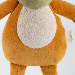 6846e9dc01956-cuddling-fox-brown.jpeg