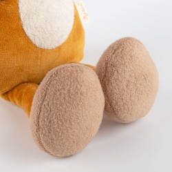 6846e9dc029d3-cuddling-fox-brown.jpeg