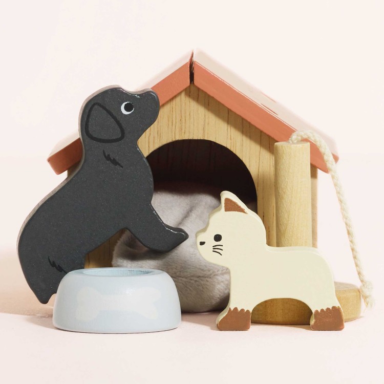 ME043-pet-set-cat-dog-shelter-wooden-toy-animal-dollhouse-sustainable-eco-gift-boy-girl-wood-red-black-blue-stem-5-.jpg