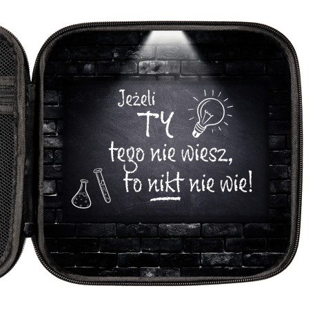 Przejdź do produktu Zestaw Prezentowy „Mistrz Umysłu” — Kubek z 34 Zadaniami + Kostka Sudoku