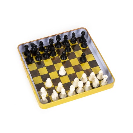 Przejdź do produktu Szachy - gra magnetyczna ALBI wiek 10+