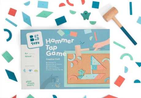 Przejdź do produktu Drewniana przybijanka edukacyjna z kartami wzorów – zestaw kreatywny 4+