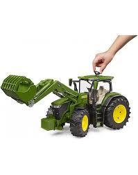 Przejdź do produktu Bruder Traktor John Deere 7R 350 z przyczepą i żurawiem BR-03154